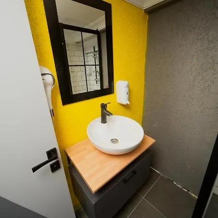 Hotel The Sisli Beijing 4*